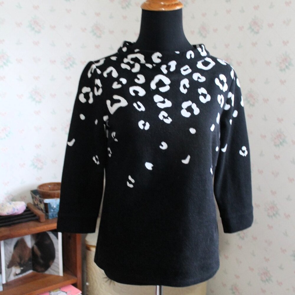 Talbots Jacquard Ombré Back-Zip Top ,Leopard Print, Black & White, Petite - Picture 2 of 8